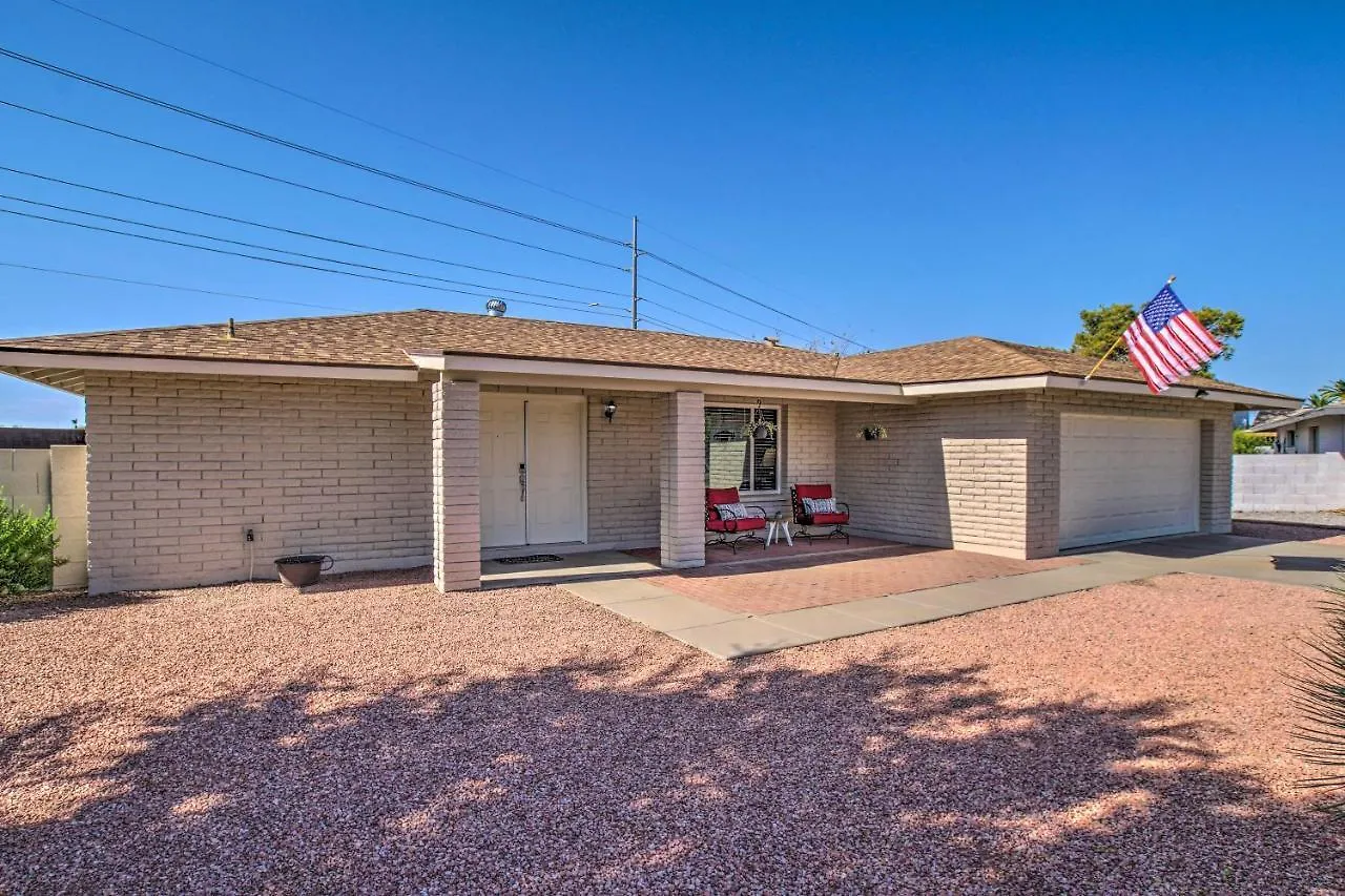 Holiday home Pet-Friendly Arizona Escape Golf And Hike Nearby! Villa Litchfield Park